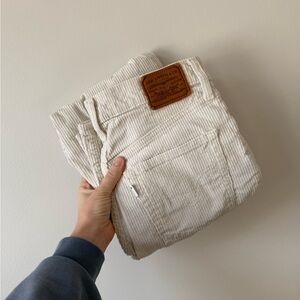 LEVIS CORDUROY OFF WHITE RIBCAGE STRAIGHT JEAN PANT SIZE 28